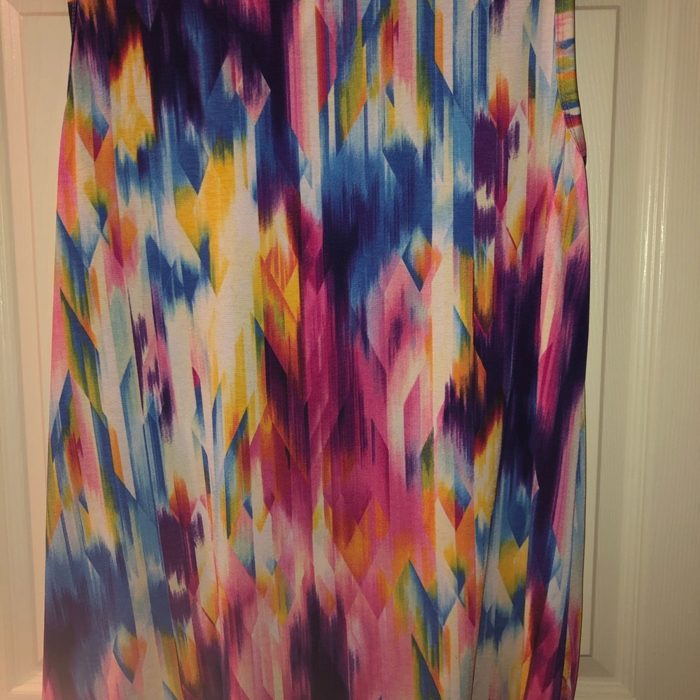 Tye dye tank.  XLarge.  Vibrant and flowy